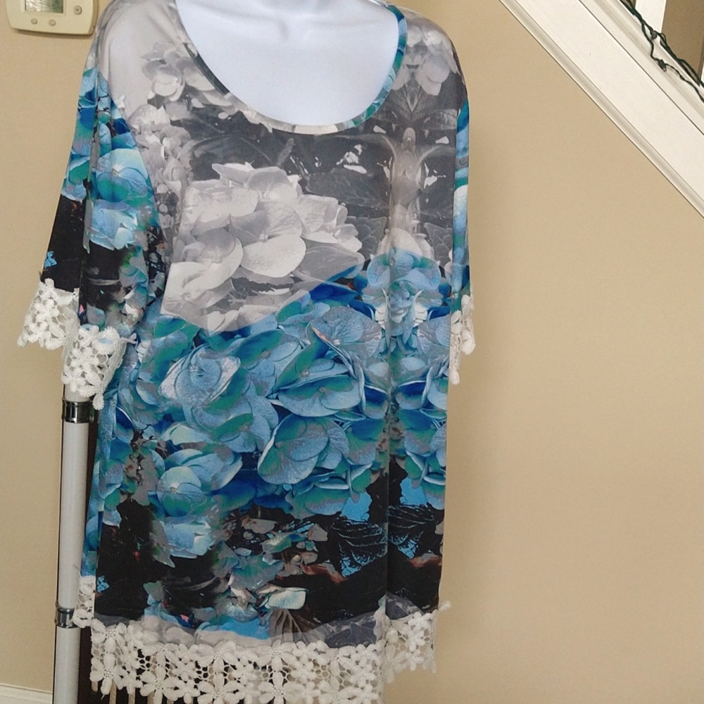 Simply Aster by Firmiana, Scoop Neck, Water pattern and colors, Tunic Sz 2X